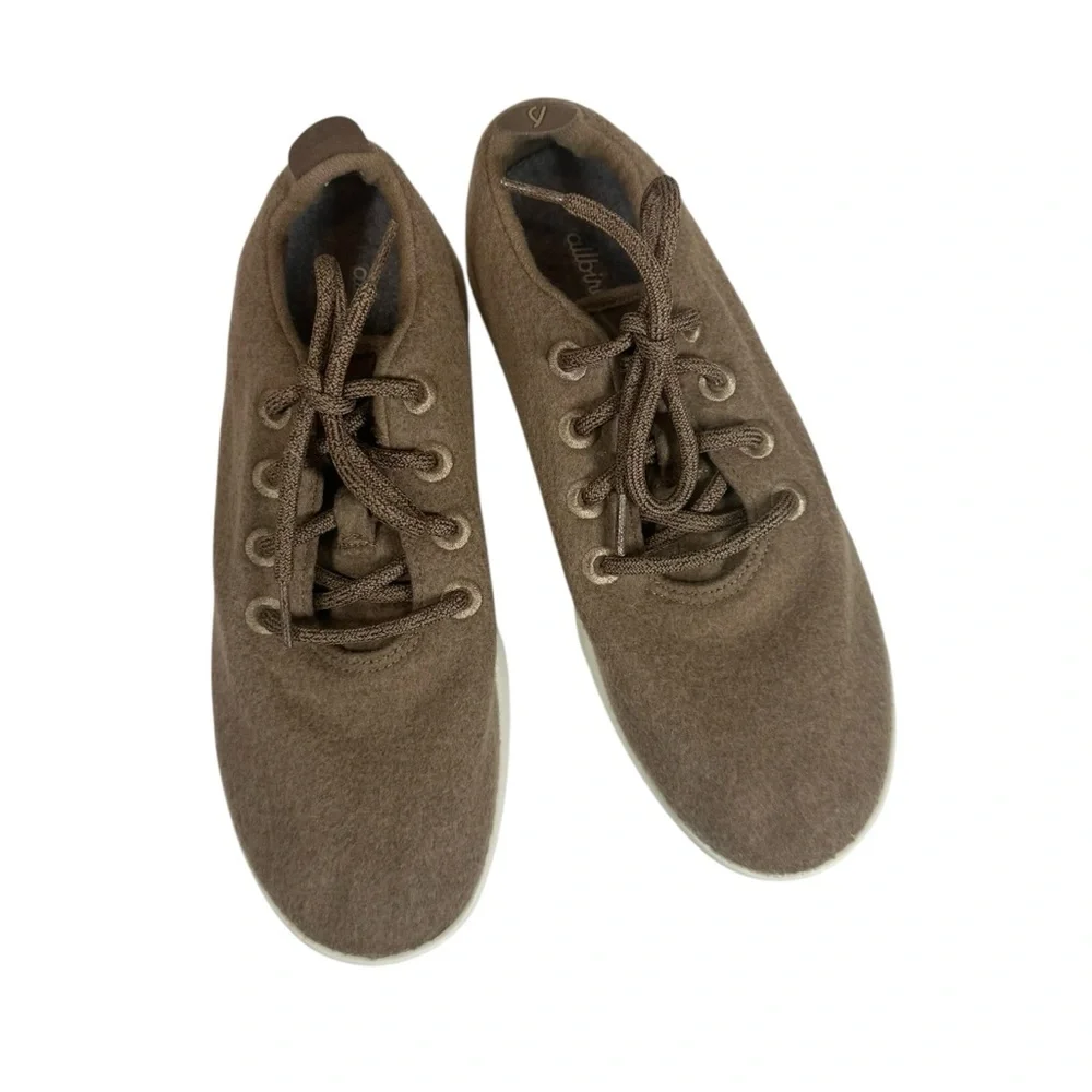 ALLBIRDS Men's 8 Wool Runners Lace up Wool Sneakers